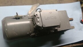 0,75KW Elektromotor LENZE s převodovkou a brzdou - 2