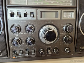 Grundig Satellit 2400 SL Professional – sběratelské rádio - 2