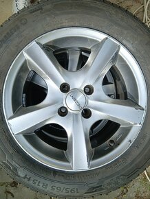 4x100r15+Polaris 5 195/65r15 1 měsíc jete - 2