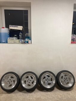 Carline 9x16 - 2