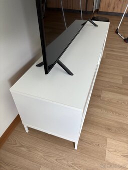 Prodám TV stolek - 2