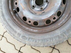 Sada plechových disků 5x100 "15" včetně zimní pneu 185/60 15 - 2