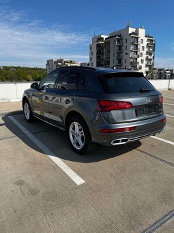 Audi Q5 S-Line - 2