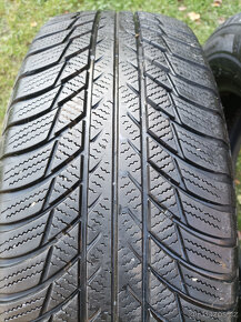2 zimní pneumatiky Bridgestone 215/65/17 - 2