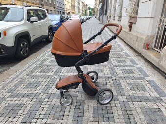 Kočárek Mima Xari + autosedačka 0-13 kg - 2