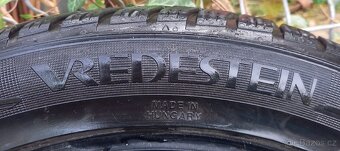 Pneumatiky Vredestein 235/45/18 98W - 2