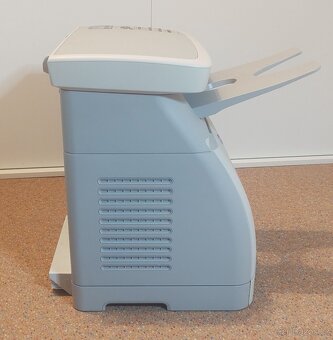 HP Color LaserJet CM1015 MFP - 2