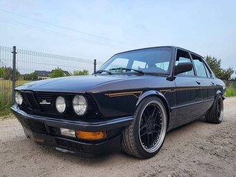 BMW 535i E28 schnitzer - 2
