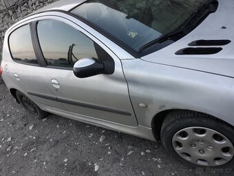 Prodám dily peugeot 206 1.4 benzín, a 1.4 hdi nafta - 2