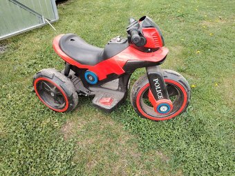 Elektrické auto a tříkolka - 2