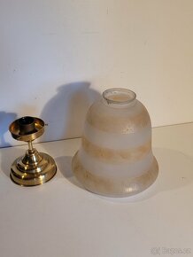 mosazná stropnice, lustr, matové velké otevřené stínidlo - 2