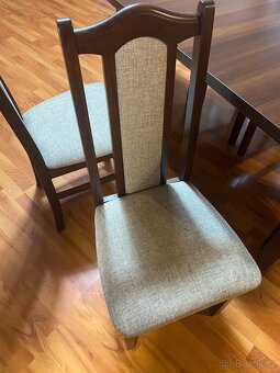 Rozkládací jídelní stůl + 6 židlí - 2