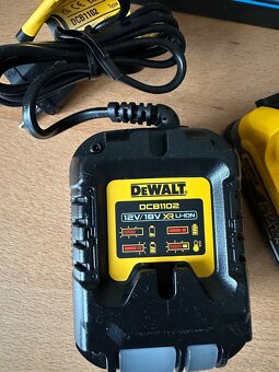 Dewalt aku baterie - 2