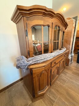 starožitný nábytek - 2