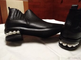 nove damske kotnikove boty CATHERINE - 2
