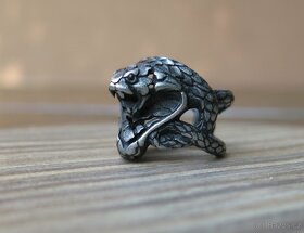 Prsten - gothic - had - kobra -  "Moody Mason vel.62" - 2