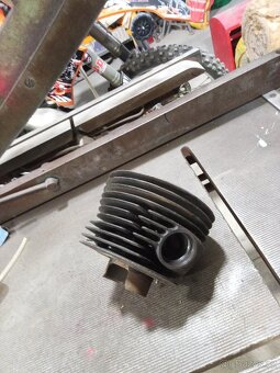 Jawa 559 - válec, hlava, klikovka - 2