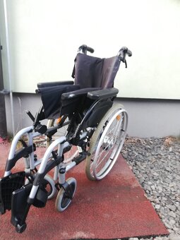 10-Mechanický invalidní vozík skládací - 2