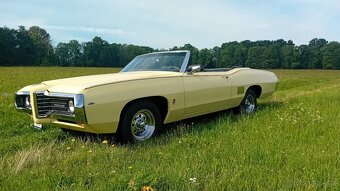PONTIAC Parisienne 2+2 - Kabriolet - 2