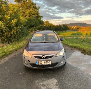 Opel Astra 1.7 cdti, 81kw, nová STK - 2