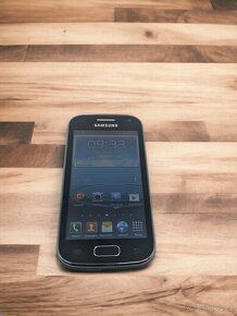 Samsung Galaxy Ace GT-I8160P - 2