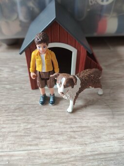 Schleich psí bouda - 2