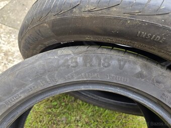 235/45 R18 - 2