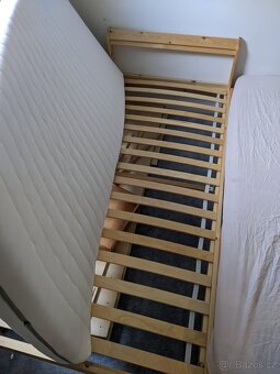 Postel s roštem a matrací - 2