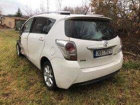 Toyota Verso 1,8-108 kw 2015-benzin -náhradní díly - 2
