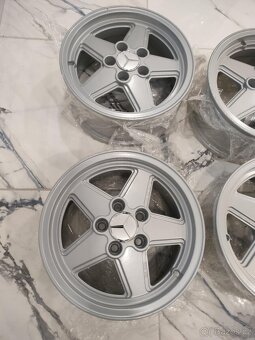4ks alu disky 5x112 r15 Penta Mercedes - 2