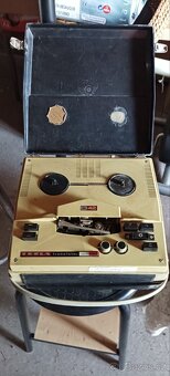 Magnetofon Tesla B42 - 2