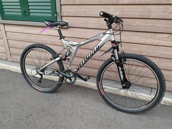 Horské kolo Specialized Stumpjumper M4 stříbrná - 2