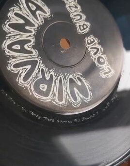 NIRVANA - LOVE BUZZ - ORIGINÁL (pouze vinyl) vzácné Vzácný - 2