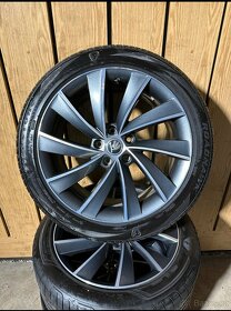 Alu kola ŠKODA SUPERB III PEGASUS 235/45 R18 - 2