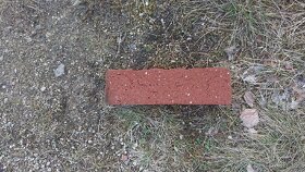 Ořez cihla "obklad" i zámková dlažba pochozí. - 2