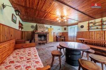 Prodej chalupy, 215 m² UP, 323 m² NP, Bochov-Sovolusky - 2