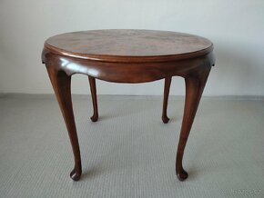 STAROŽITNÝ KULATÝ STOLEK BIEDERMEIER. - 2