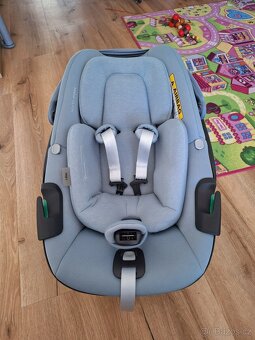 Dětská autosedačka Maxi-Cosi Pebble 360 Esential grey - 2