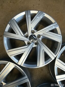 al.disky 5x112 R18 - orig. VW GOLF VIII BERGAMO - 2