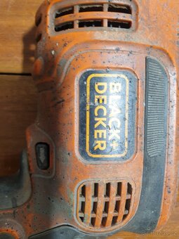 Black & Decker CD714CRES Vrtačka s příklepem 710W CD714CRES - 2
