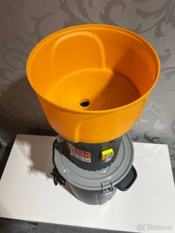 Elektrický šrotovnik 1300W- nový - 2