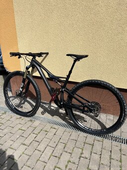 Specialized - vel M - 2
