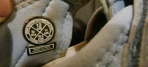 Keen holčičí vel. 30 - 2