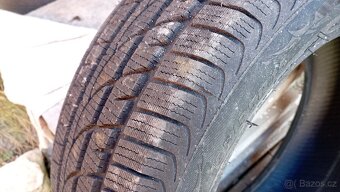 Zimní pneu 195/55 R15 - 2