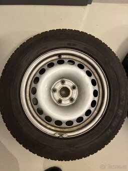 Prodám zimní pneumatiky 215/65 R16 - 2