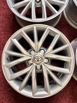 5x114,3 R17 ORIGINÁL Alu Toyota Corolla 2022 - JAKO NOVÉ - 2