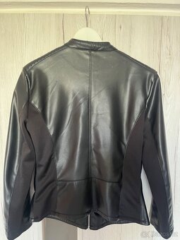 Koženkova bunda - 2