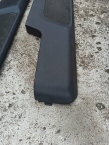 spodní panel dveří bmw e24 - 2