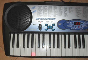 Klávesy Casio LK-40 učící - 2