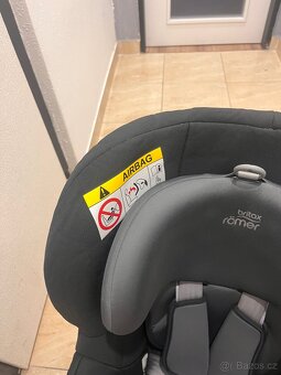 Autosedačka Britax - 2